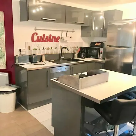 Maison *
